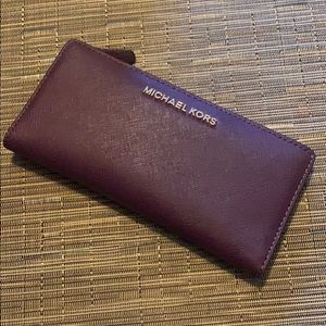 MICHAEL KORS Jet Set Travel Wallet